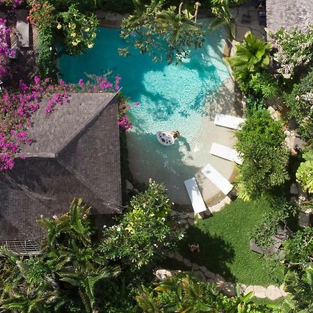 Villa Istimewa Seminyak Exterior foto