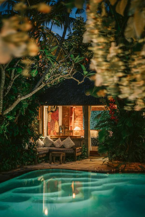 Villa Istimewa Seminyak Exterior foto
