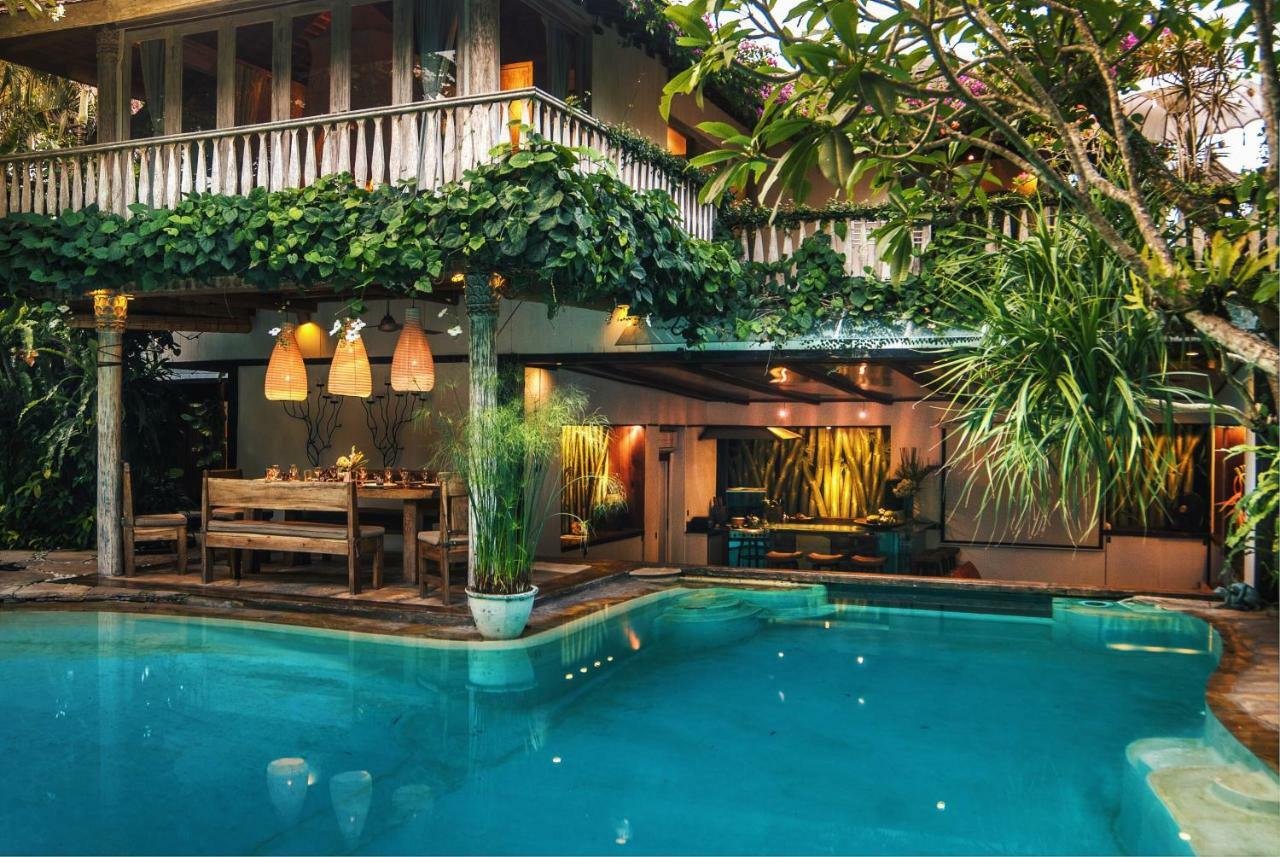 Villa Istimewa Seminyak Exterior foto